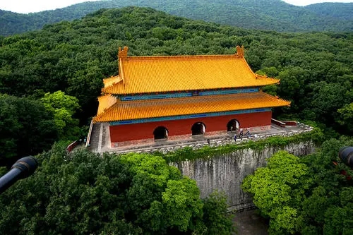 朱元璋的陵墓（明孝陵在哪里 為什么沒人敢盜）