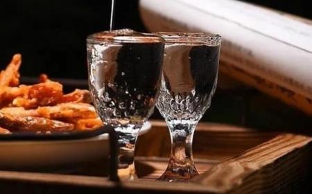 高度白酒怎么調(diào)制低度白酒