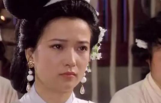 小喬為什么跟司馬懿了（周瑜為什么突然逝世了）