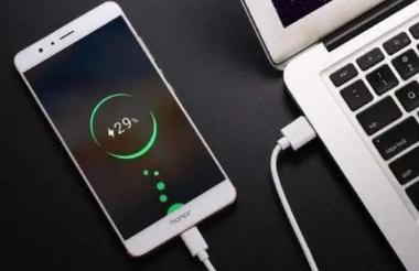 手機(jī)充不進(jìn)去電是怎么回事 手機(jī)充不進(jìn)去電是什么原因