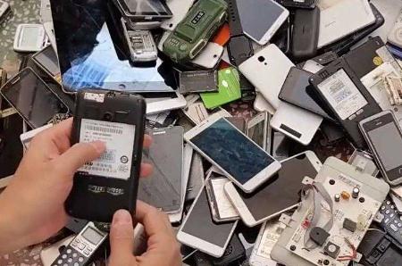 60億部廢舊手機,該何去何從?其處理方式正考驗著全球的智慧與責任感